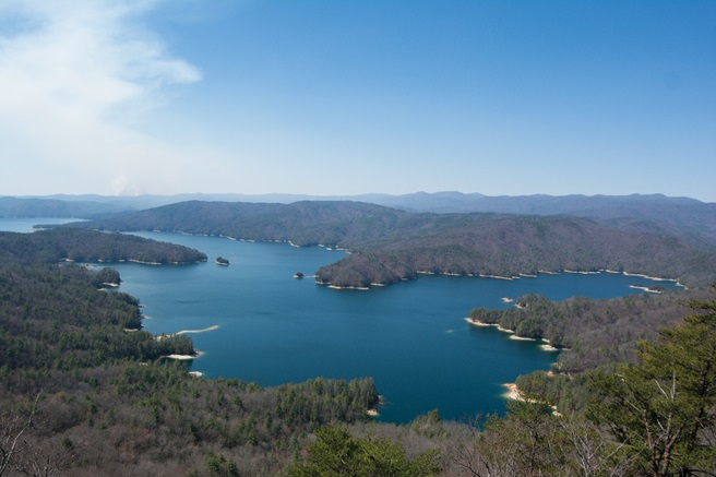 Lago Jocassee (Foto por SCDNR) 