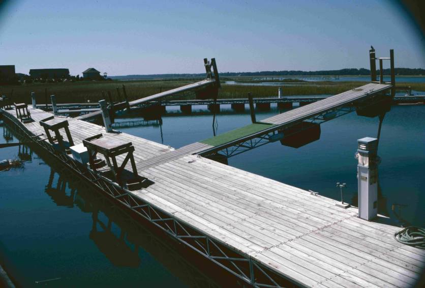 Marlin Quay, Garden City (Bryan Stone)